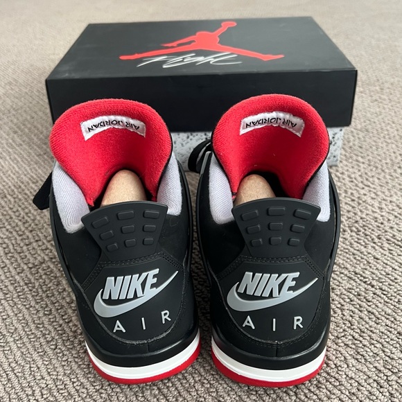 Jordan 4 Retro Bred - Picture 3 of 7